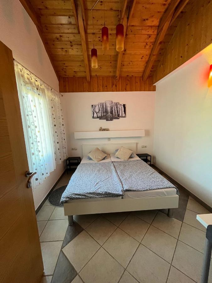 Guesthouse Hodak Seliste Dreznicko Exterior foto